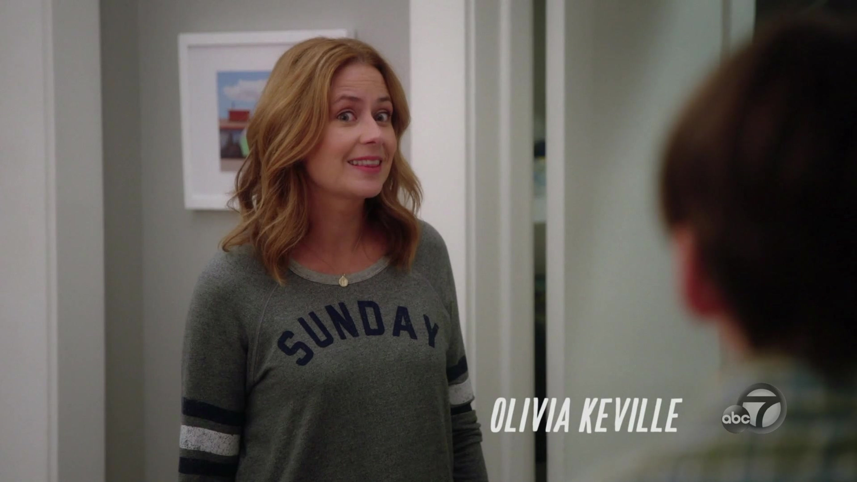 ABC Splitting Up Together S1 E3 Jules shamelessly flirts with Mrs. Wagner